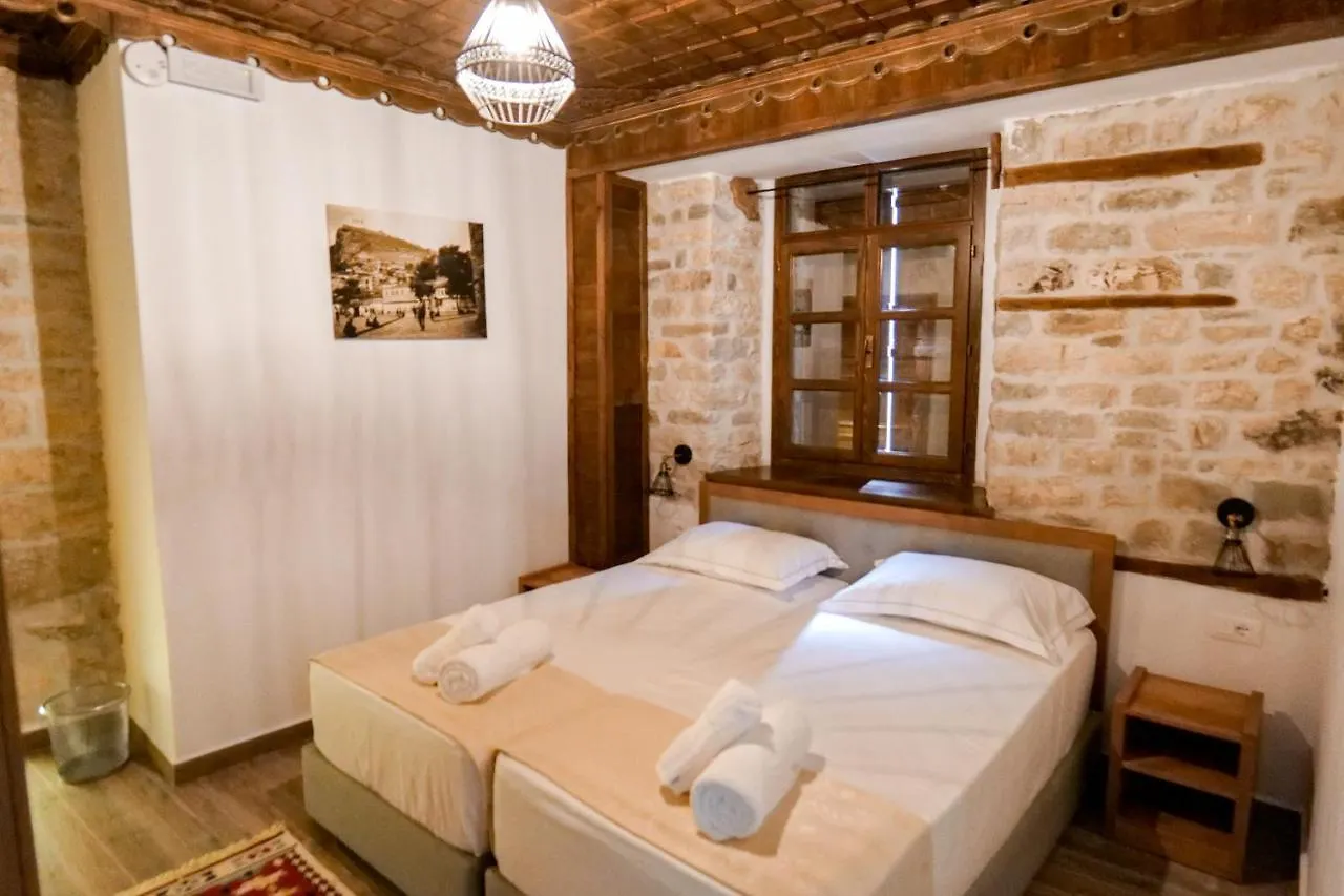 Hotel Kapllani Berat Albania
