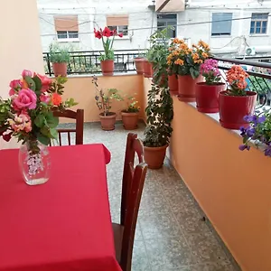 Apartament Unejs, Berat