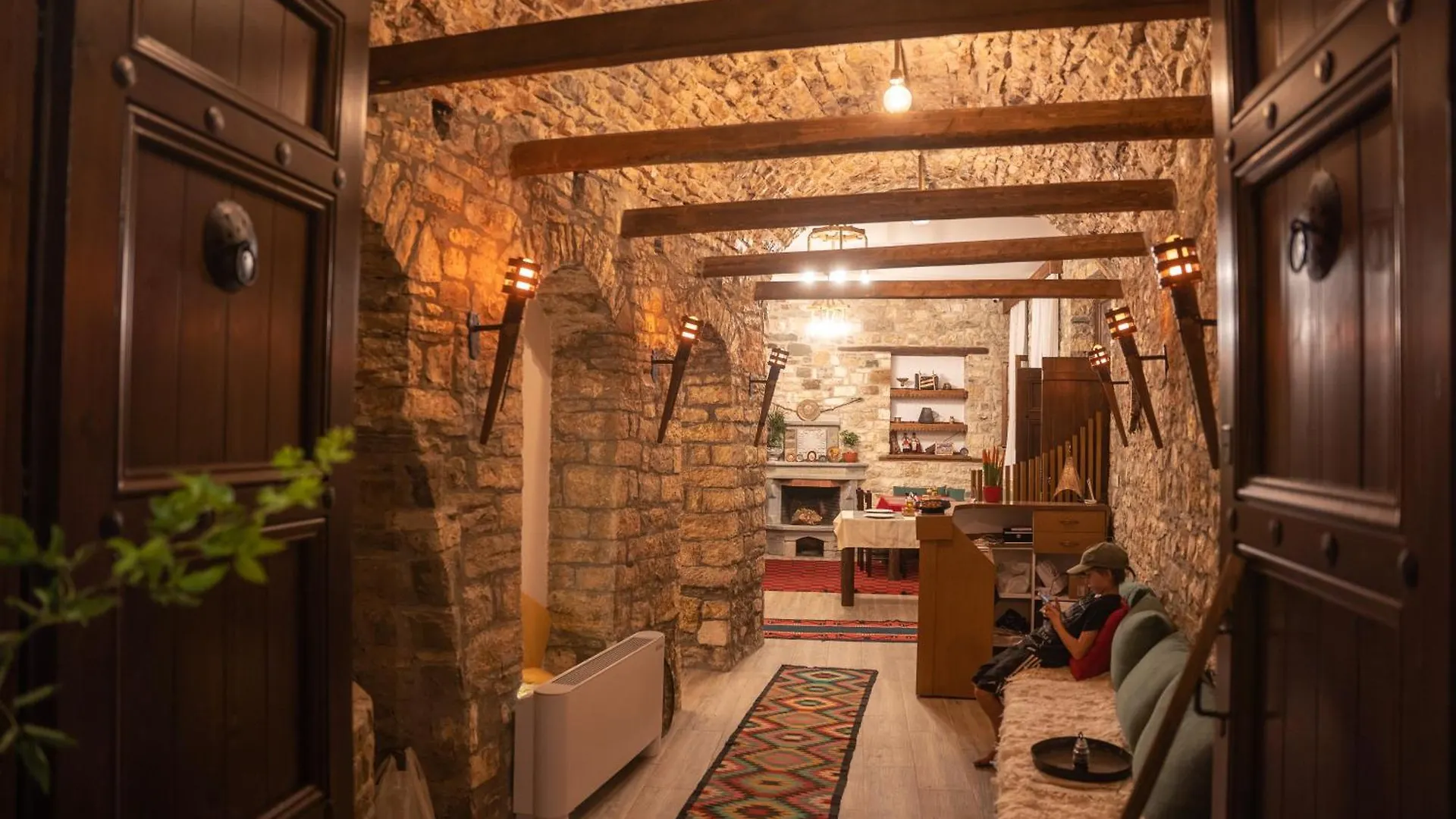***  Hotel Kapllani Berat Albania